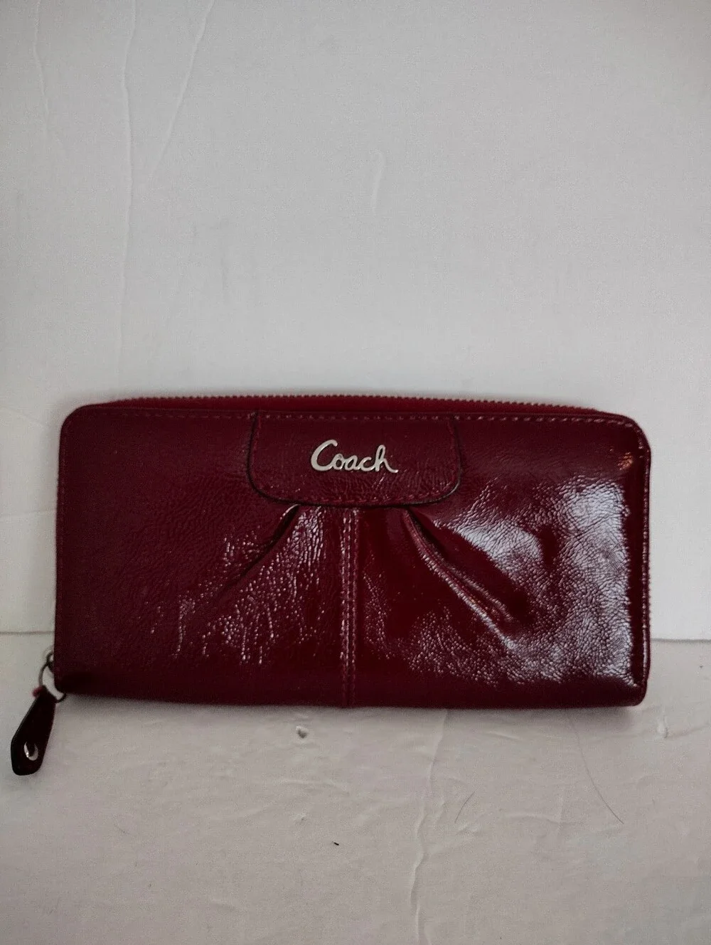 NWT Coach Ashley Pleated Patent Leather Zip Around Wallet Accordion in Red Y2K
